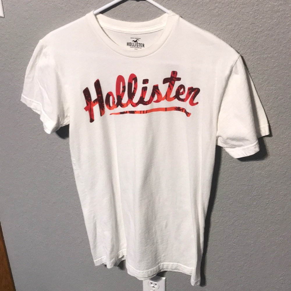 Hollister Tee